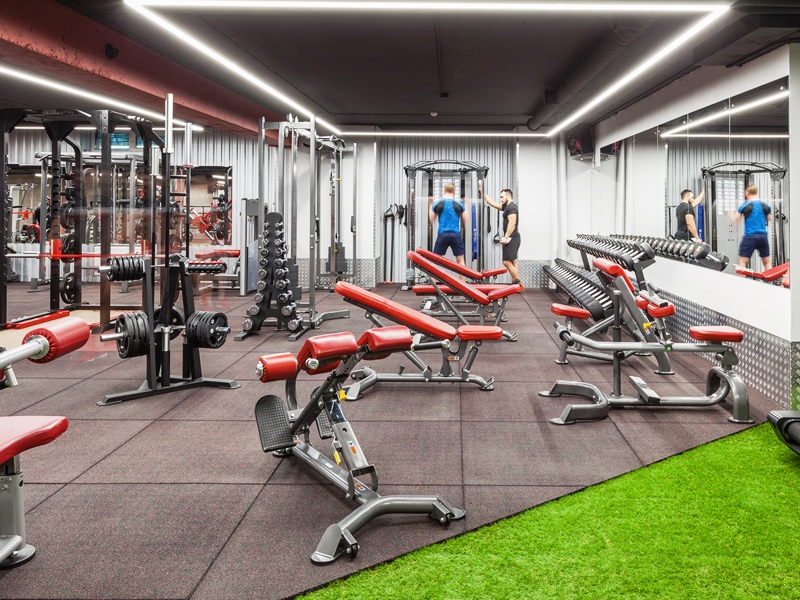 IRON FITNESS