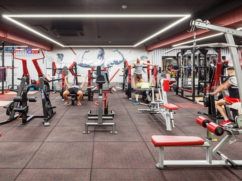 IRON FITNESS