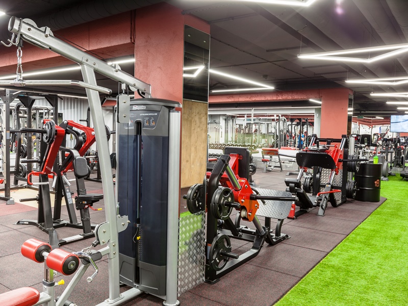 IRON FITNESS