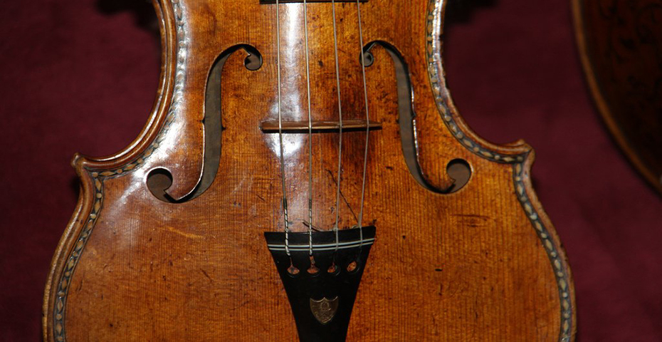real_violin_stradivary